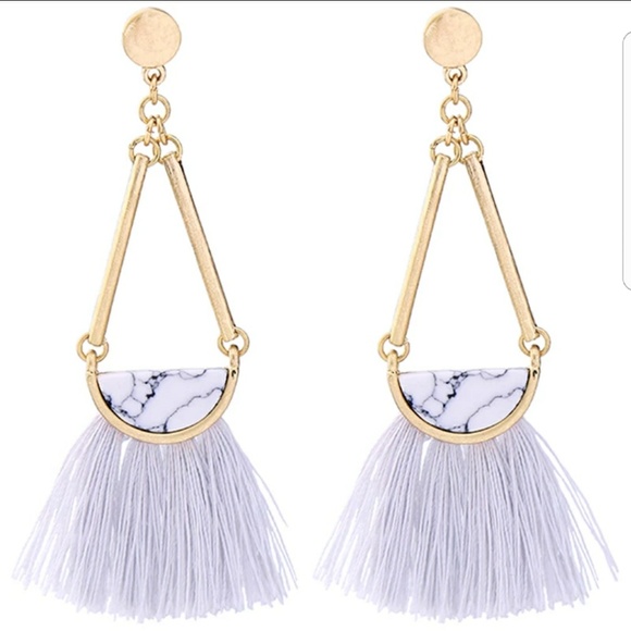 Jewelry - Grey tassel earrings